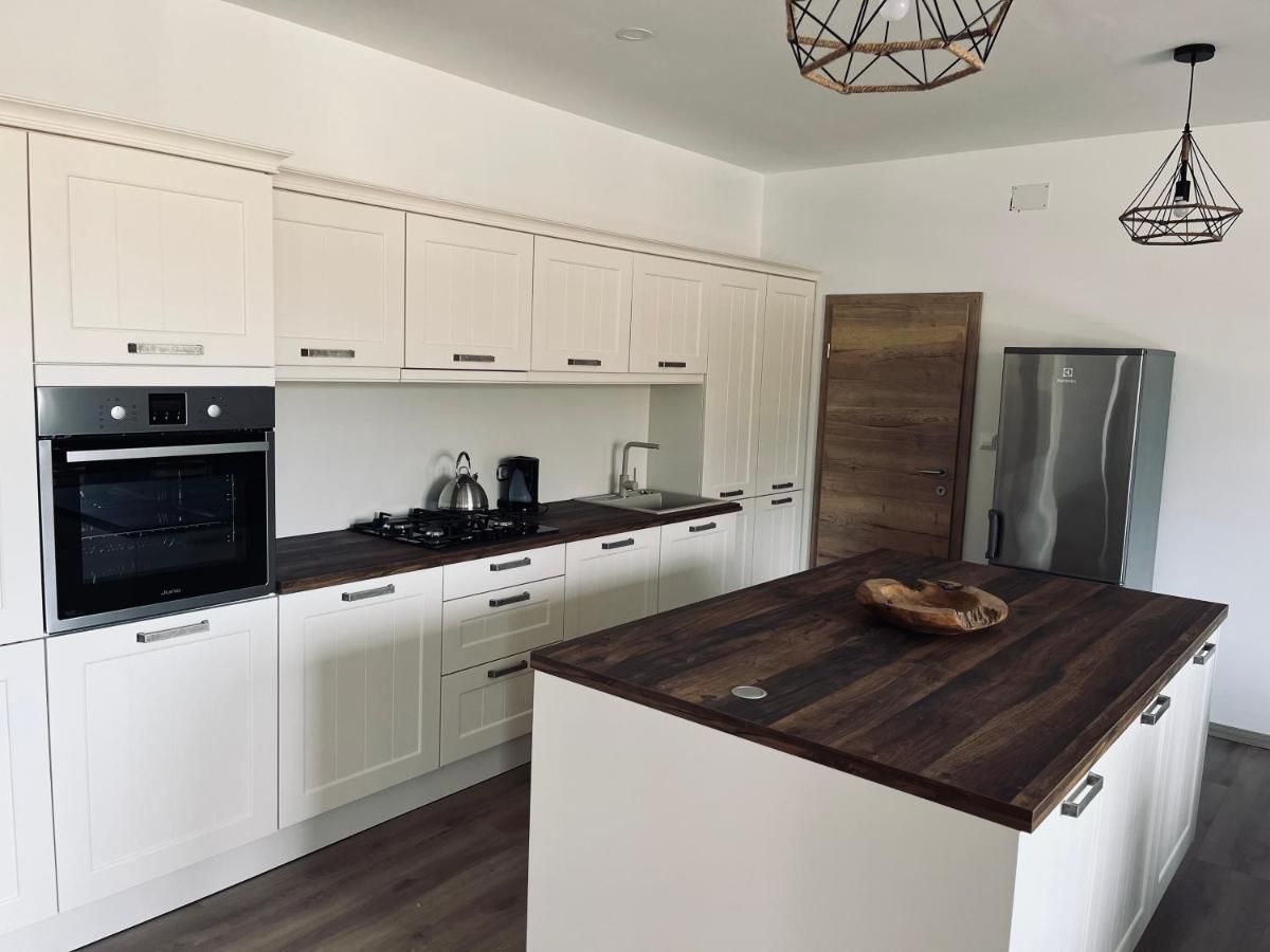 Apartment Country House Zaton Tisina Buitenkant foto