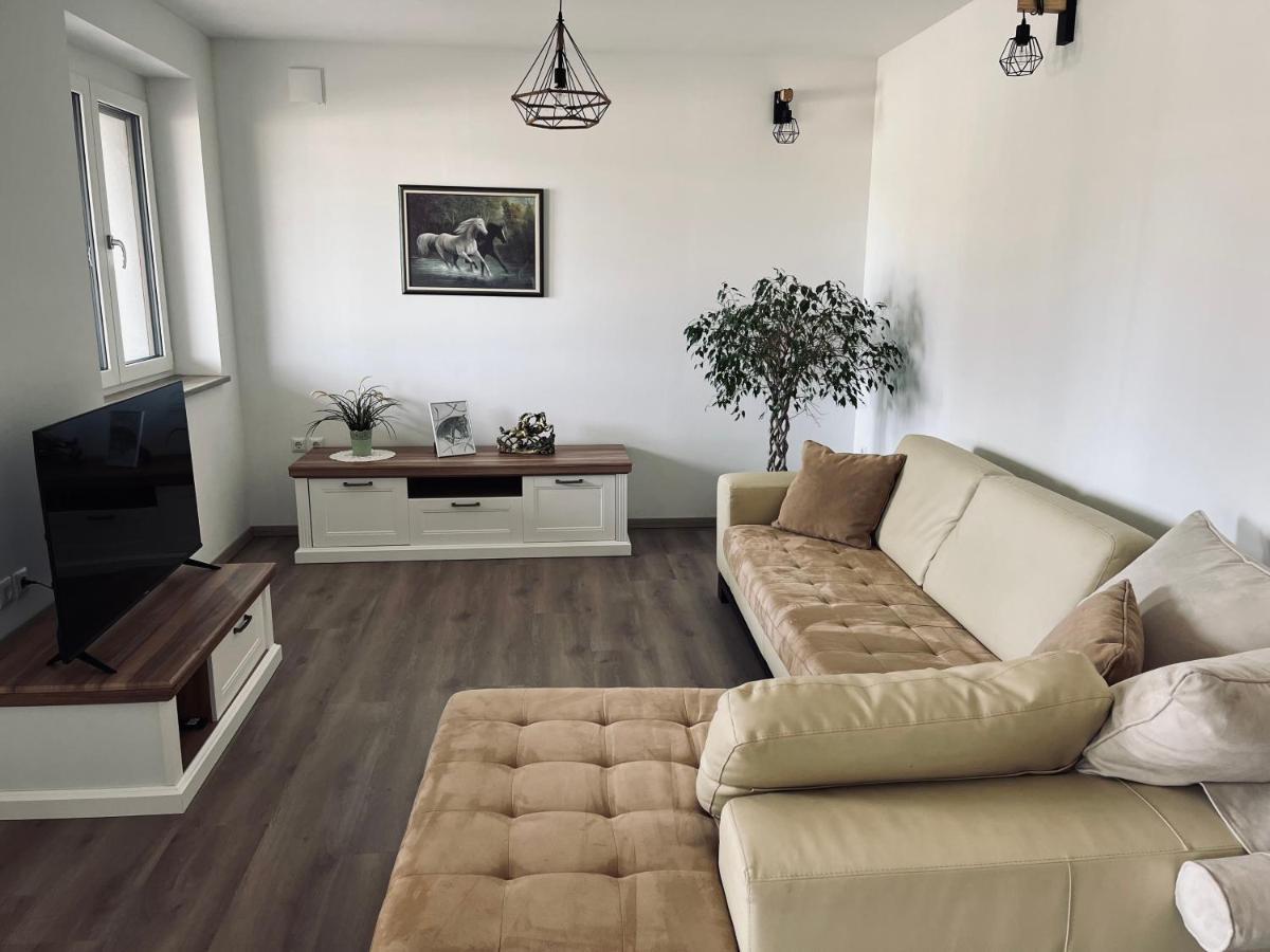 Apartment Country House Zaton Tisina Buitenkant foto