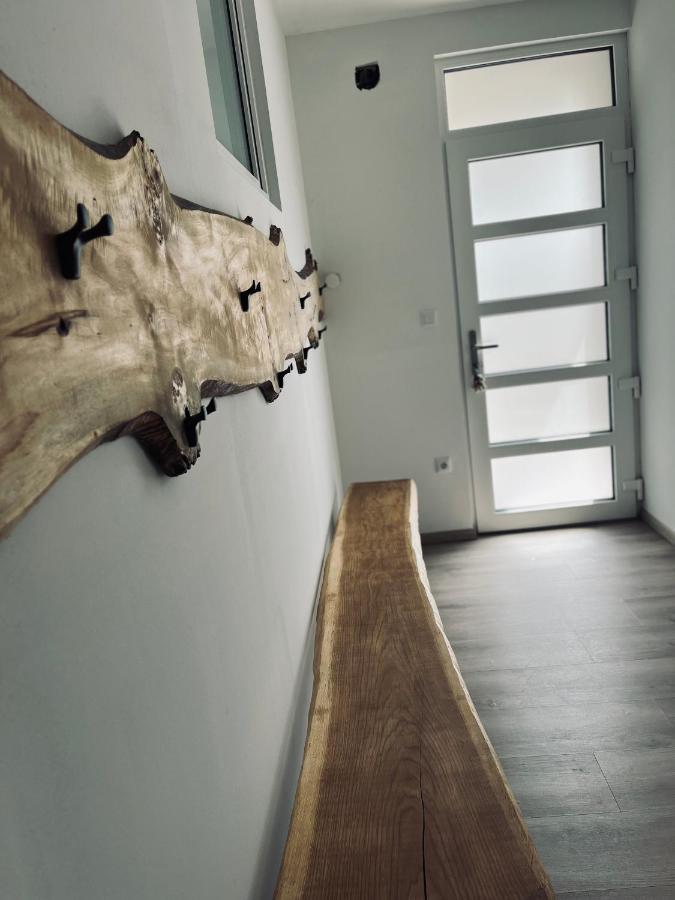 Apartment Country House Zaton Tisina Buitenkant foto
